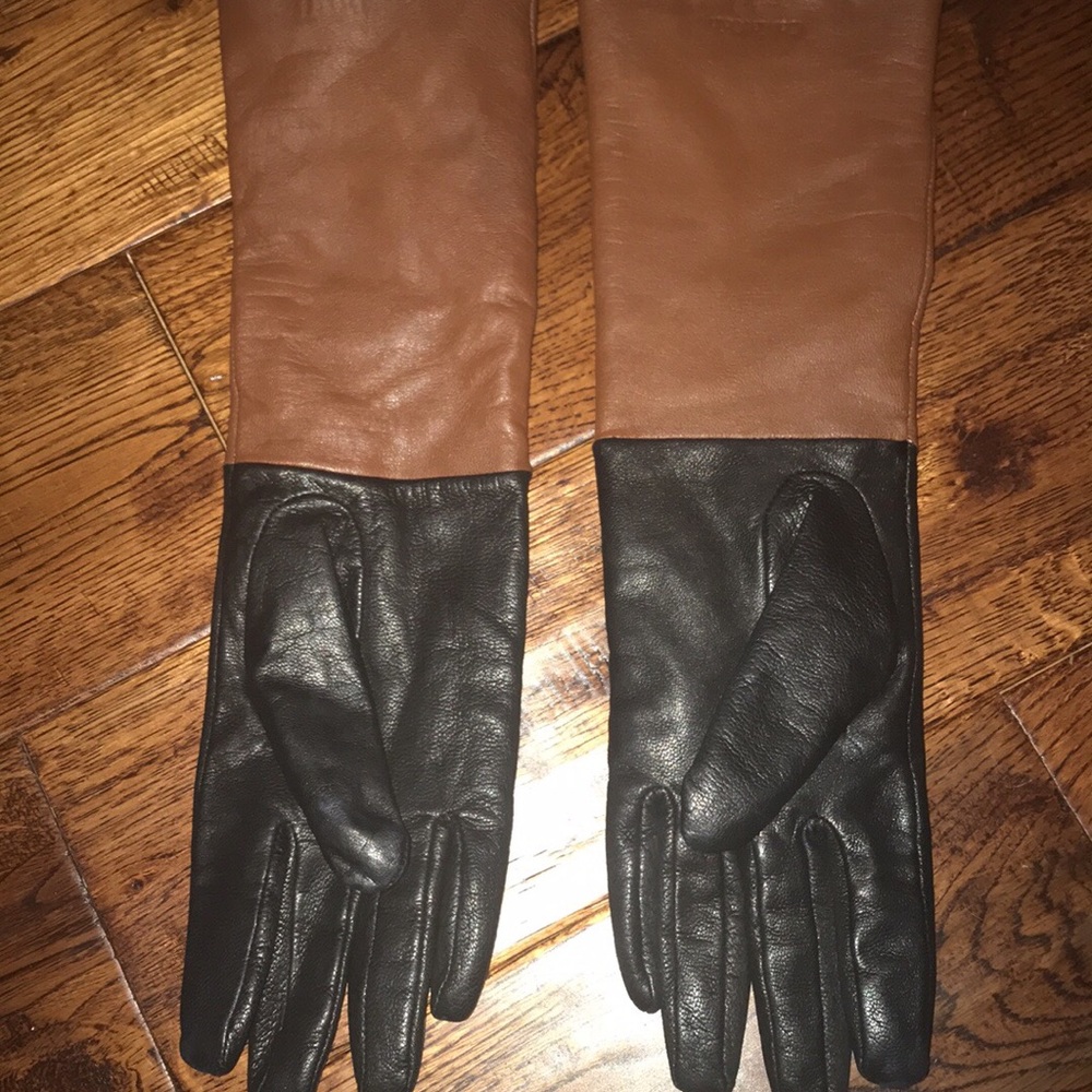 Calvin Klein leather gloves